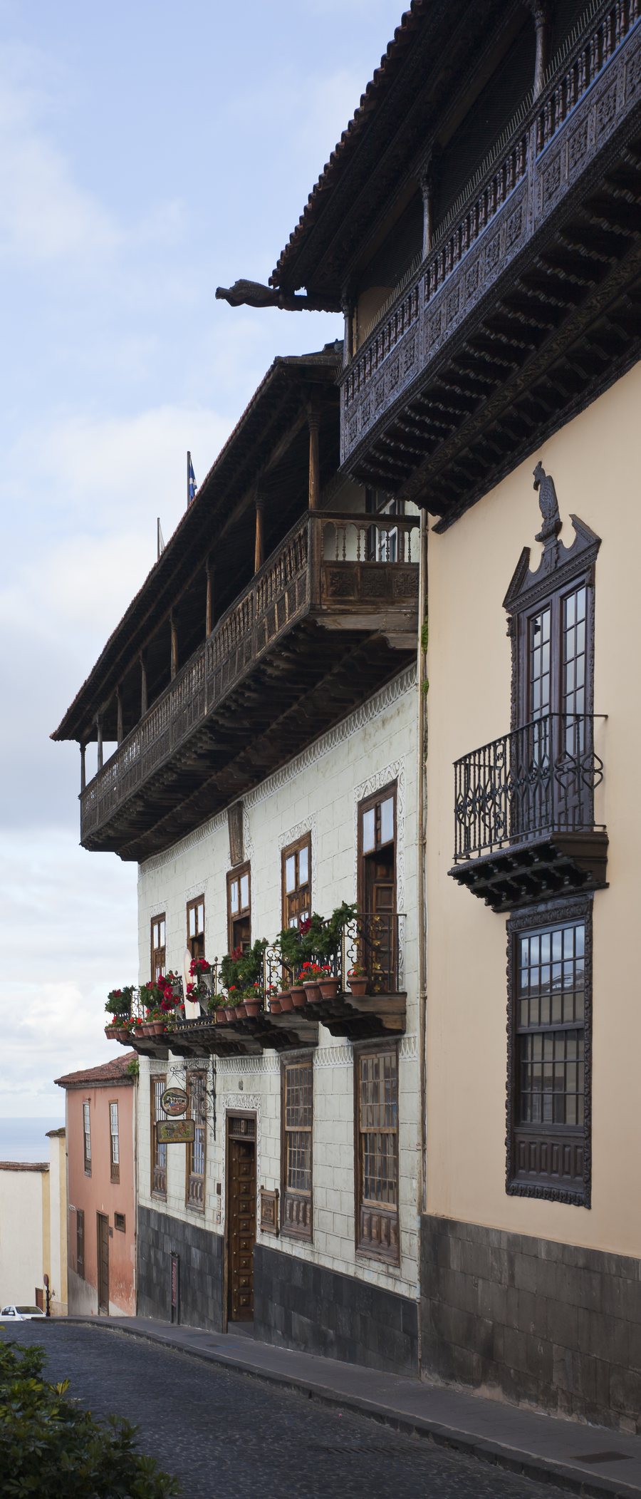 File:Casa de los Balcones, La Orotava, Tenerife, España, 2012-12-13, DD 01.jpg