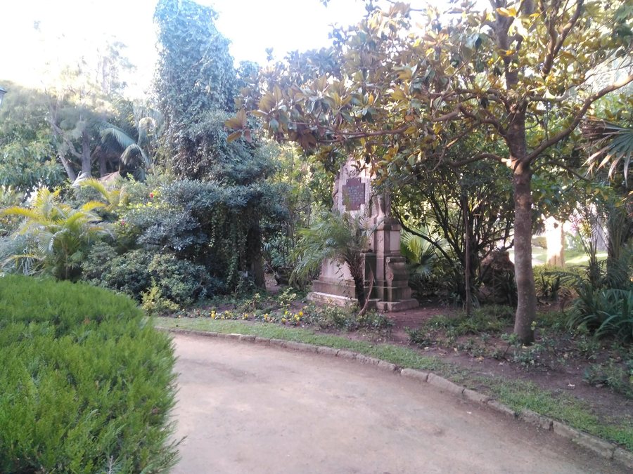 File:Monumento Parque Genovés de Cádiz - IMG 20181106 094258 832.jpg