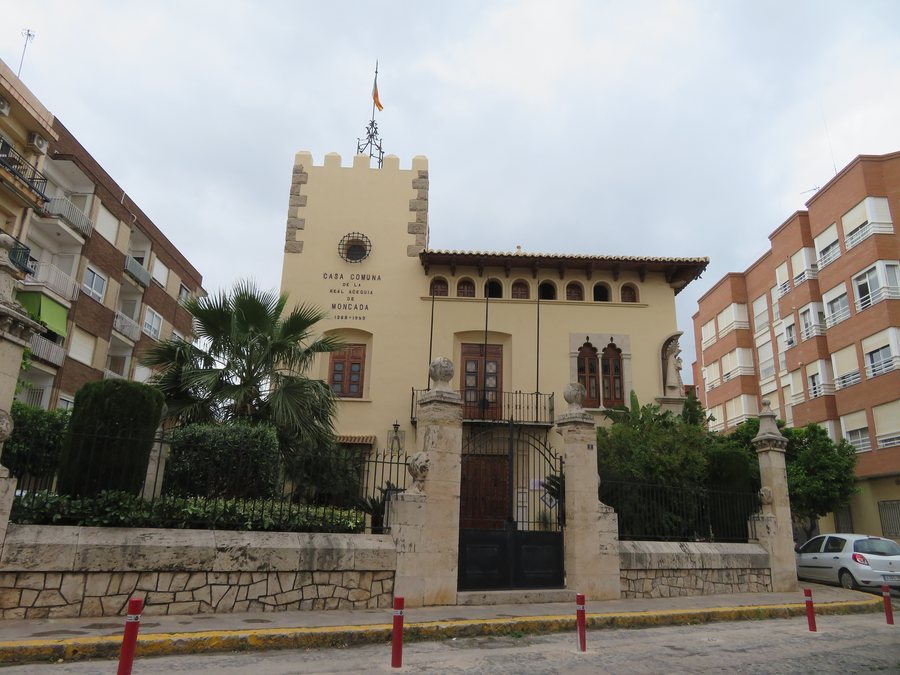 File:Municipio de Moncada, provincia de Valencia, España.jpg