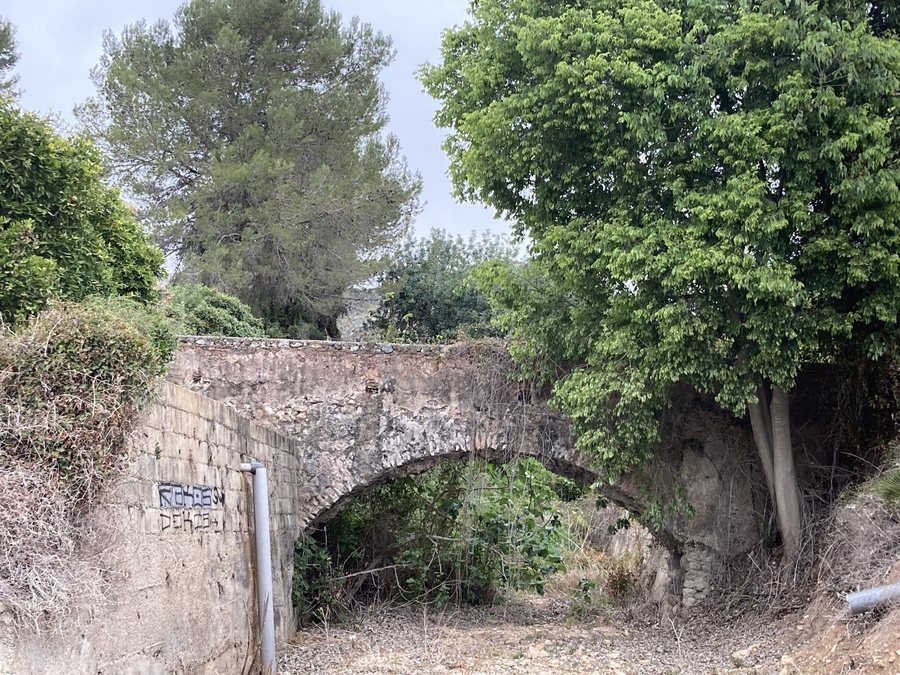File:Aqüeducte del Barranc dels Blancos (Ròtova).jpg